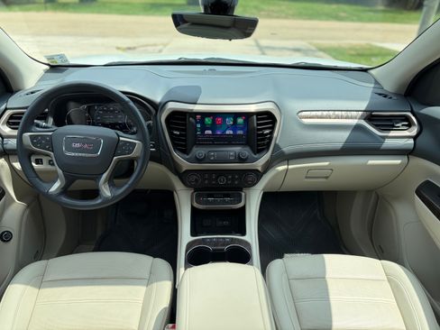 Used 2022 GMC Acadia Denali w/ Denali Ultimate Package FWD image 4