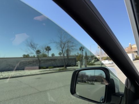 Used 2017 Jeep Grand Cherokee Laredo w/ Quick Order Package 2BE image 31