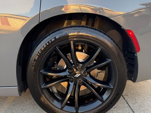 Used 2018 Dodge Charger R/T w/ Blacktop Package RWD image 24