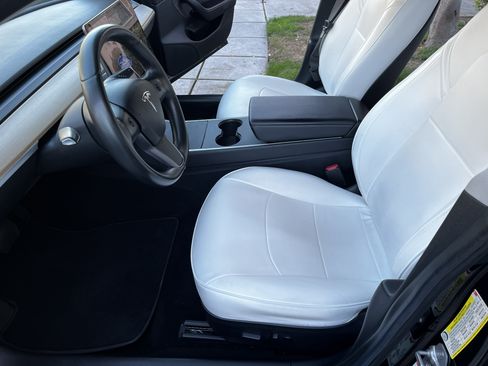 Used 2018 Tesla Model 3 Long Range image 19