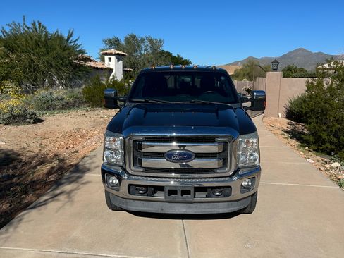 Used 2016 Ford F250 Lariat w/ Lariat Ultimate Package image 2