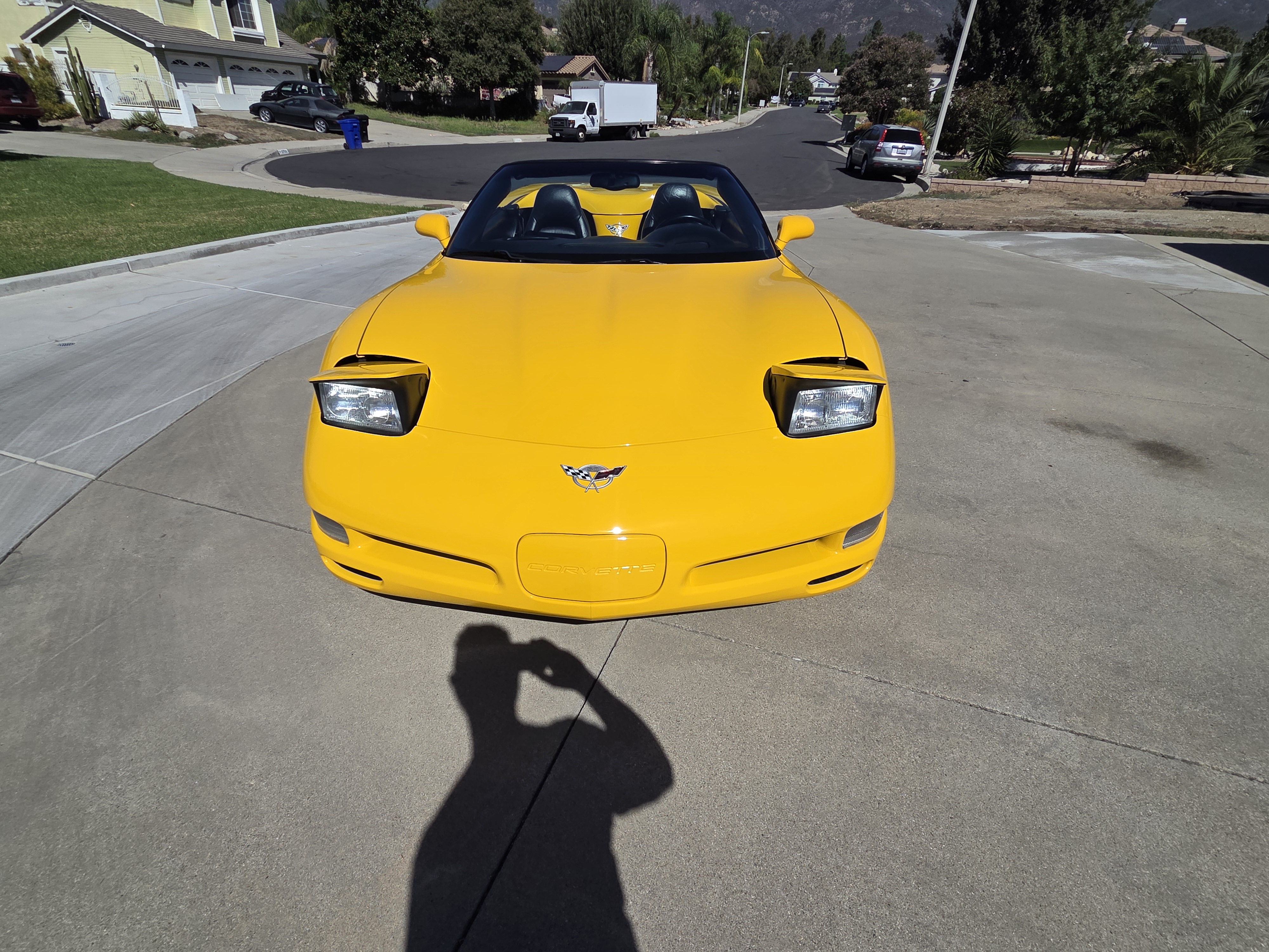 Used 2003 Chevrolet Corvette Convertible w/ Preferred Equipment Group1 RWD image 2