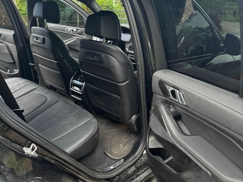 Used 2022 BMW X5 xDrive45e w/ M Sport Package AWD/4WD image 17