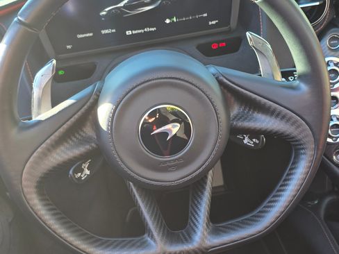 Used 2022 McLaren 720S Spider image 10