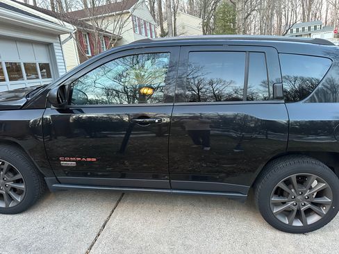 Used 2016 Jeep Compass 75th Anniversary w/ Power Value Group image 9