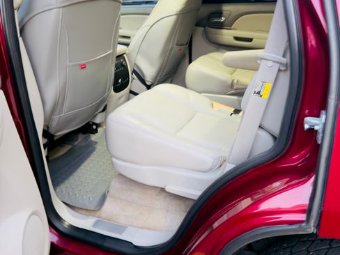 Used 2007 Chevrolet Tahoe LTZ w/ LTZ Preferred Equipment Group image 9