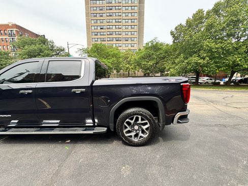 Used 2024 GMC Sierra 1500 SLT w/ SLT Premium Plus Package image 6