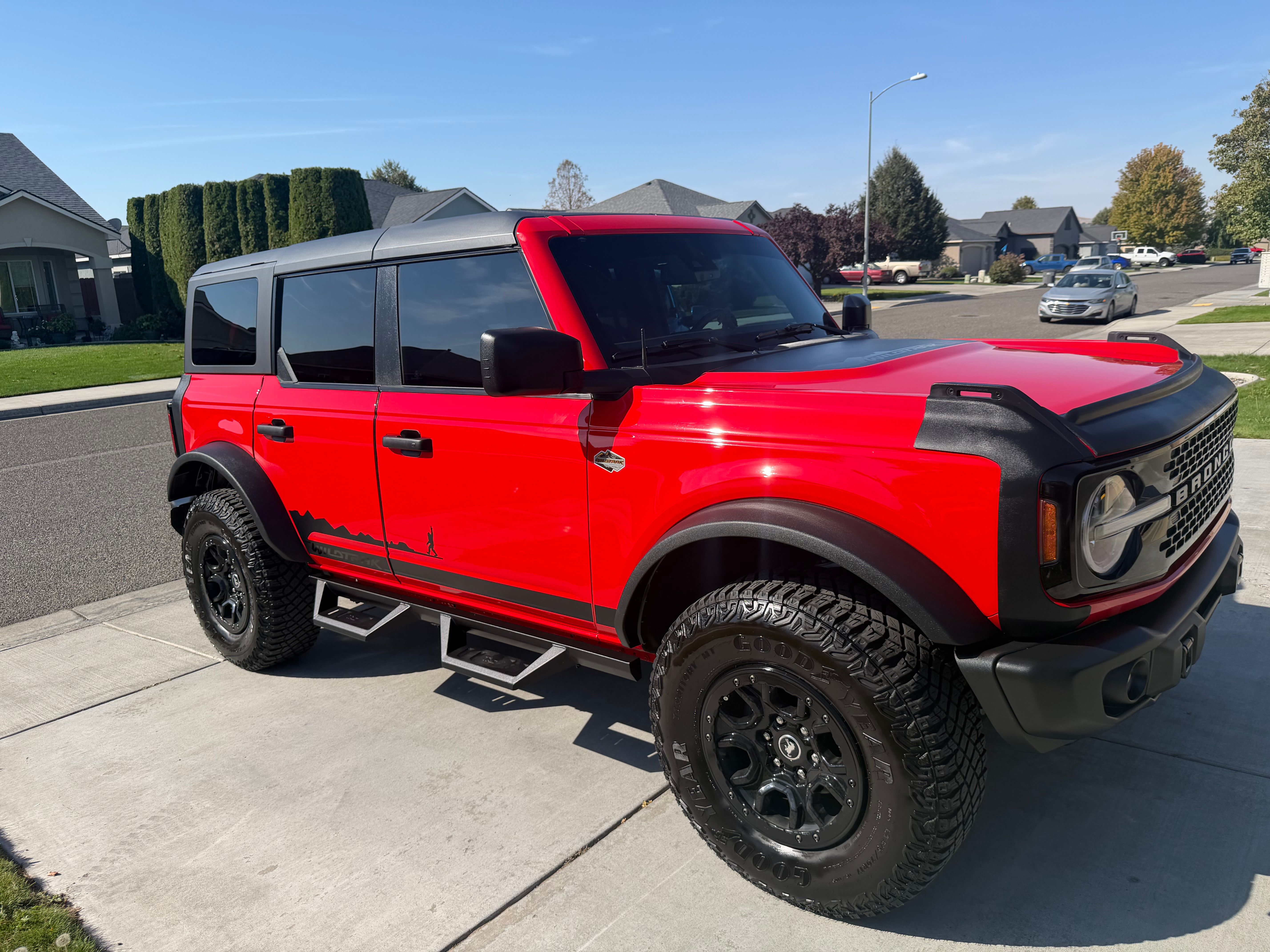 Used 2023 Ford Bronco Wildtrak AWD/4WD image 2