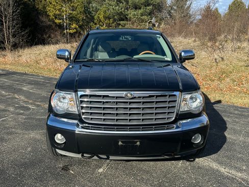 Used 2008 Chrysler Aspen Limited image 2