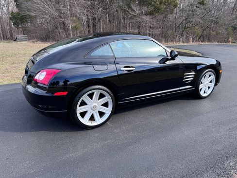 Used 2006 Chrysler Crossfire Limited RWD image 4