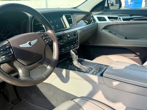 Used 2016 Hyundai Genesis 3.8 w/ Option Group 03 image 11