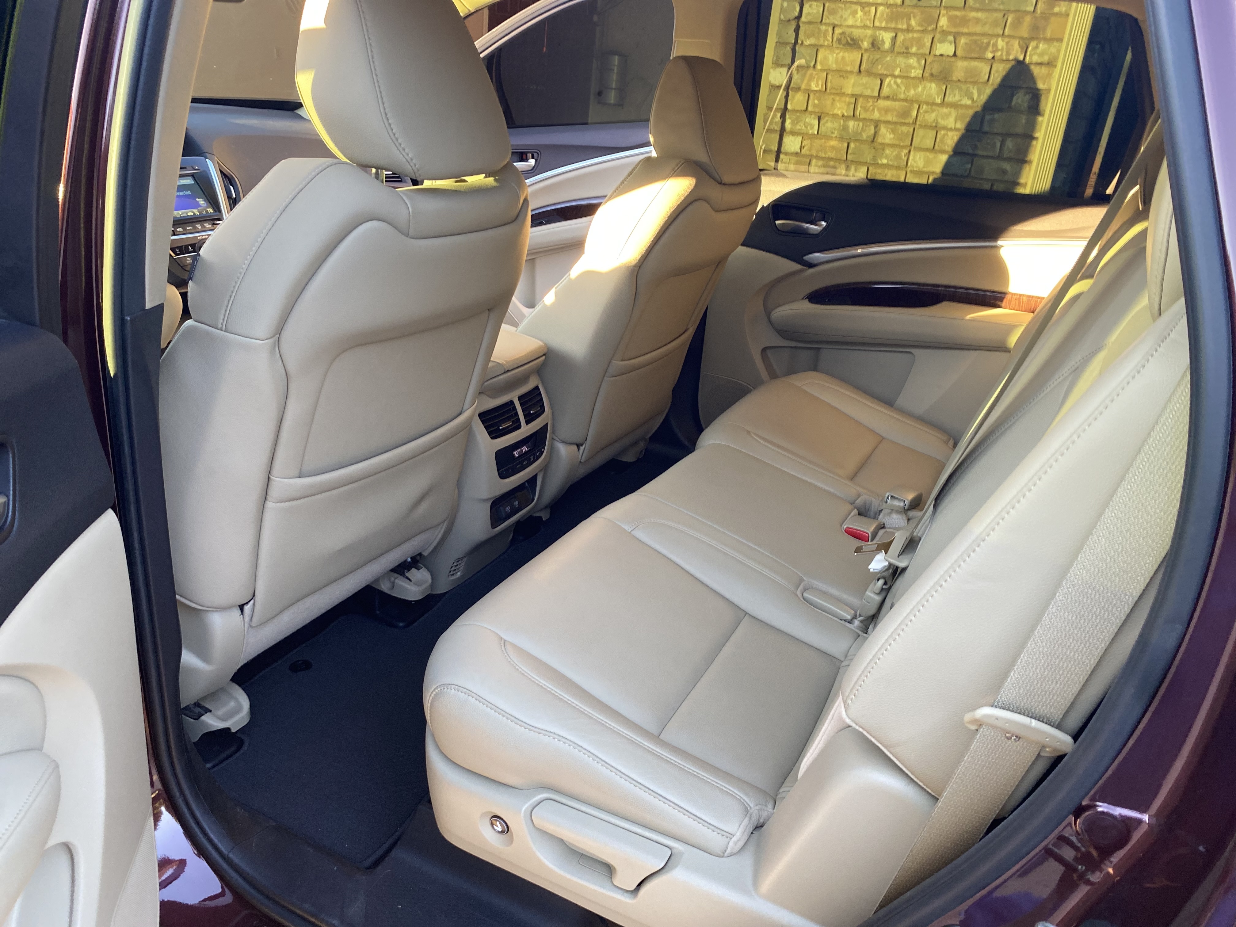 Used 2017 Acura MDX w/ Technology Package AWD/4WD image 6