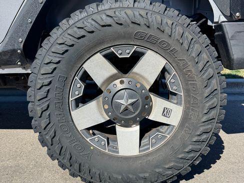 Used 2014 Jeep Wrangler Unlimited Sport image 13