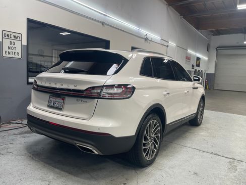Used 2019 Lincoln Nautilus Reserve image 2