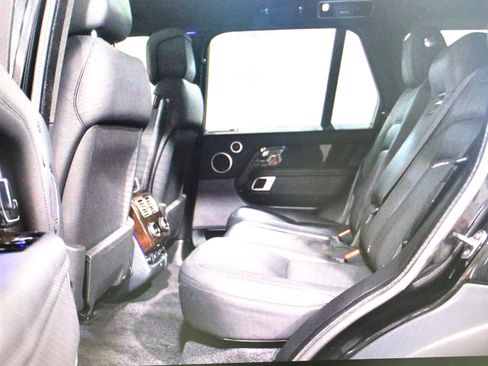 Used 2022 Land Rover Range Rover Westminster Edition image 6