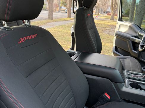 Used 2018 Ford F150 XLT w/ Equipment Group 302A Luxury image 4