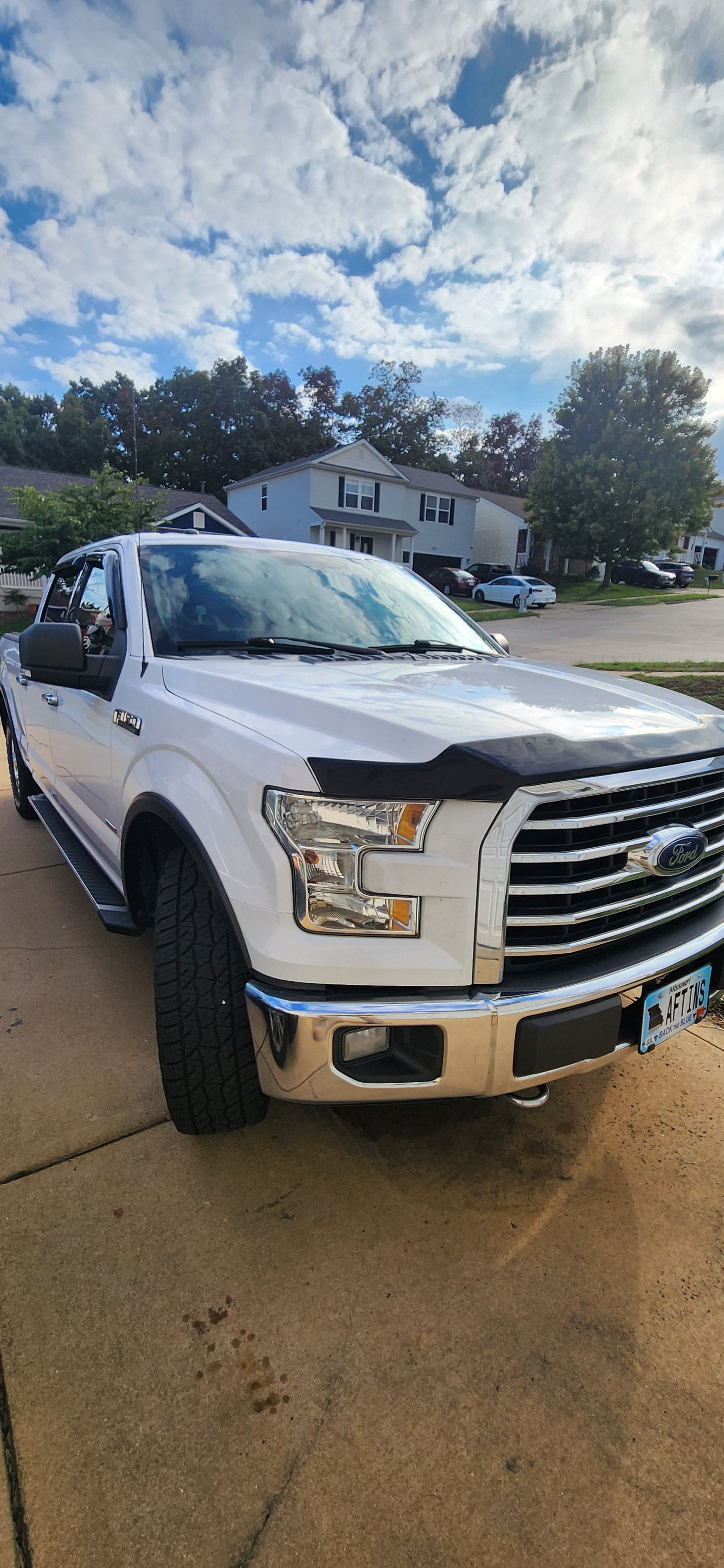 Used 2016 Ford F150 XLT w/ Equipment Group 301A Mid AWD/4WD image 8