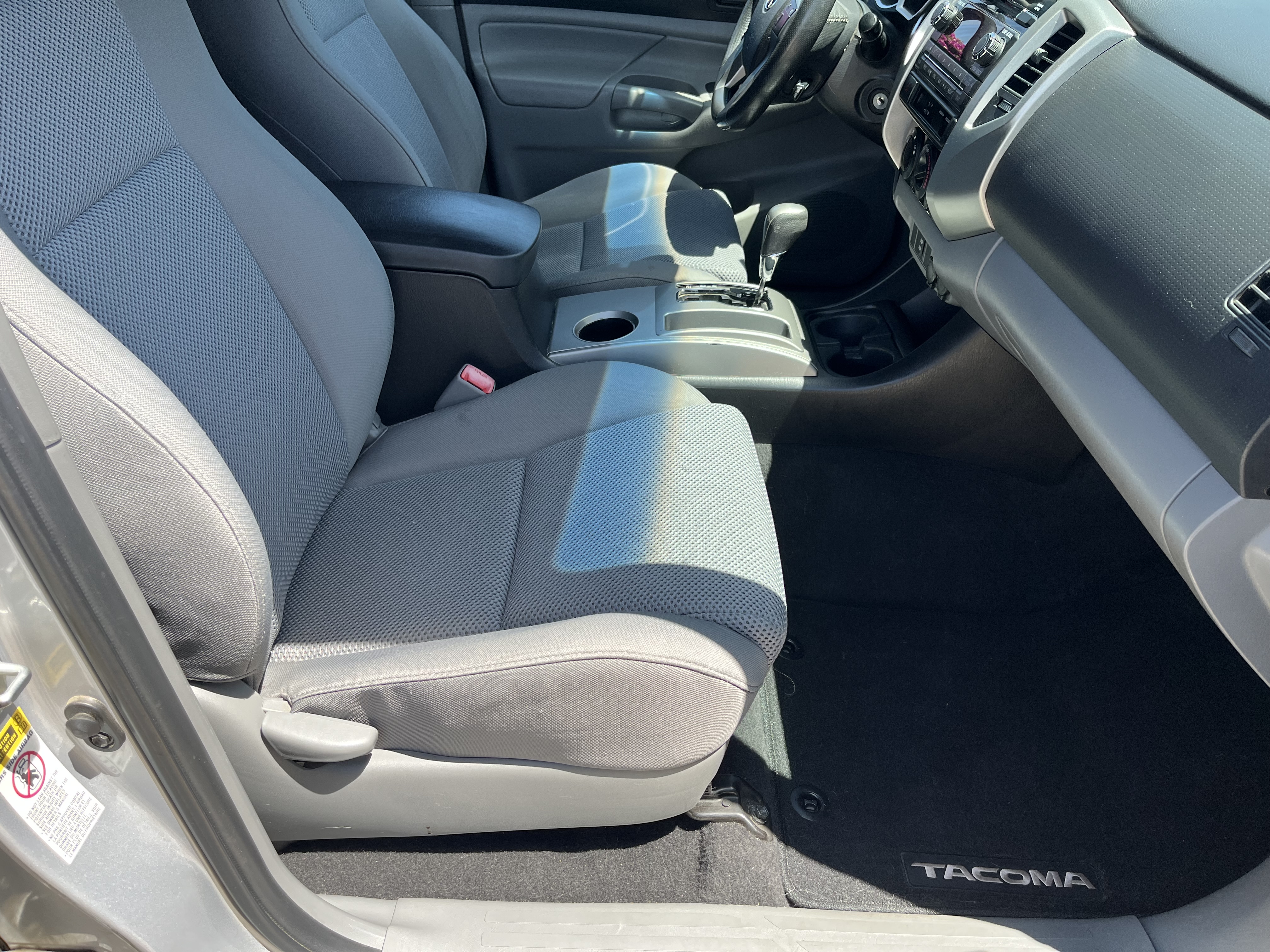 Used 2012 Toyota Tacoma PreRunner w/ TRD Sport Pkg RWD image 6