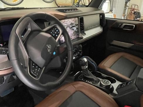 Used 2023 Ford Bronco Outer Banks w/ Sasquatch Package image 6