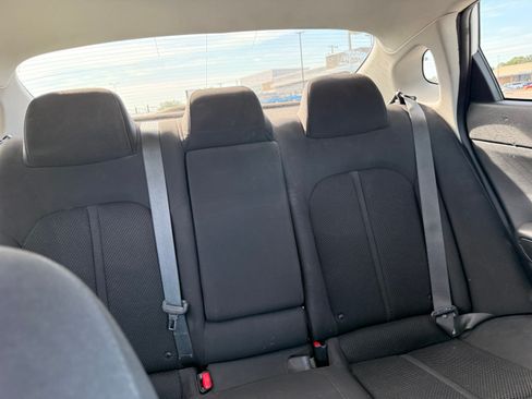Used 2019 Kia Optima LX FWD image 15