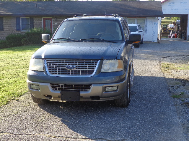 Used 2004 Ford Expedition Eddie Bauer AWD/4WD image 1