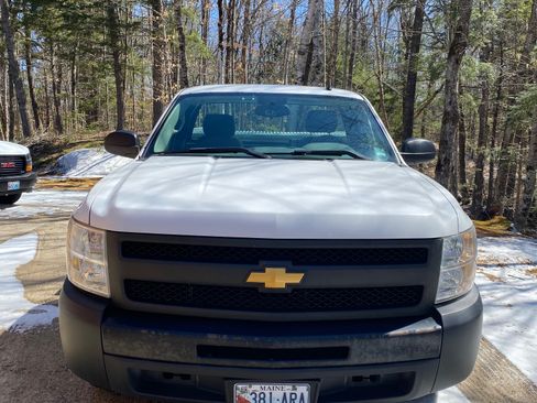 Used 2012 Chevrolet Silverado 1500 W/T RWD image 4
