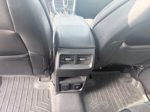 Used 2016 Ford Edge Sport w/ Technology Package image 14