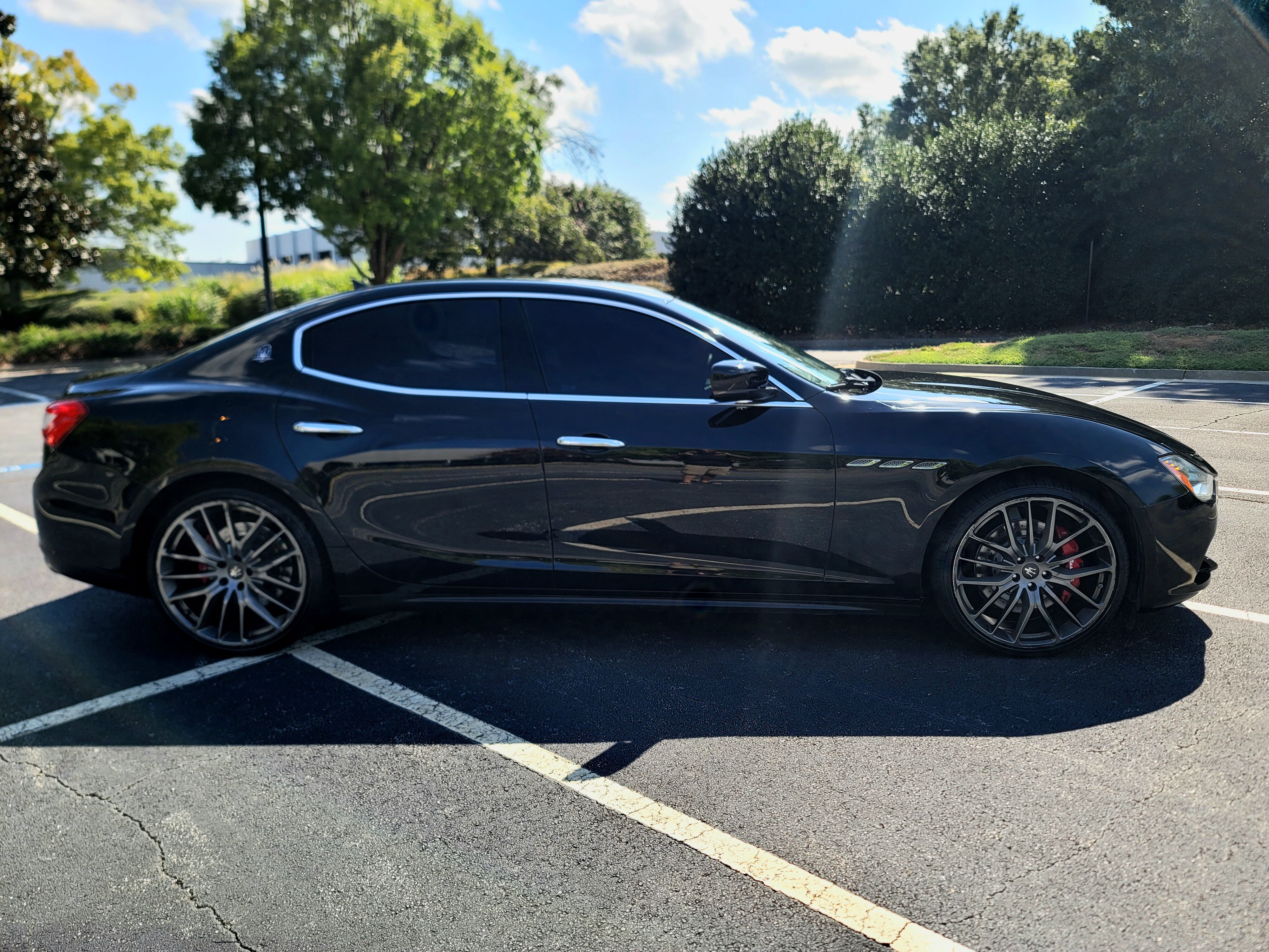 Used 2016 Maserati Ghibli S RWD image 2