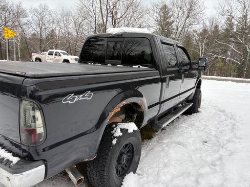 Used 2010 Ford F250 XLT image 9