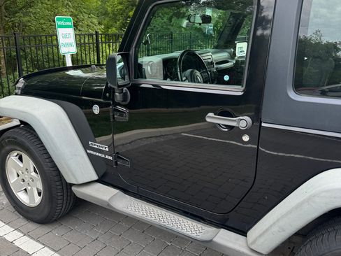 Used 2011 Jeep Wrangler Sport AWD/4WD image 11
