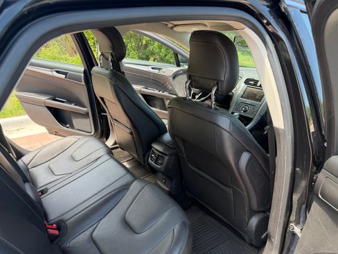 Used 2014 Ford Fusion Titanium AWD/4WD image 9