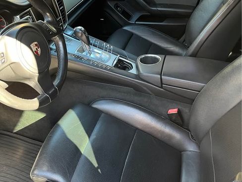 Used 2011 Porsche Panamera Turbo image 8