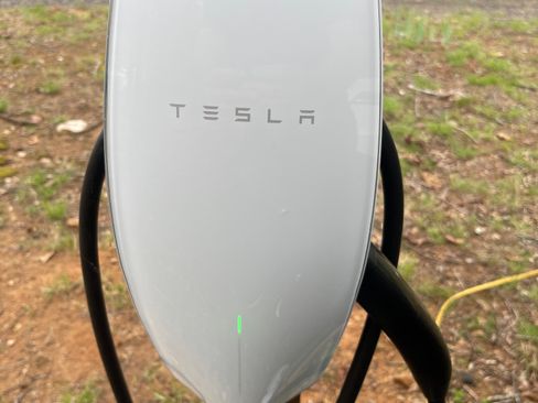 Used 2021 Tesla Model Y Long Range image 13