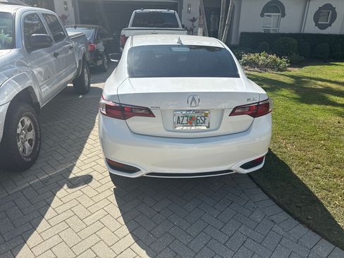 Used 2017 Acura ILX image 4