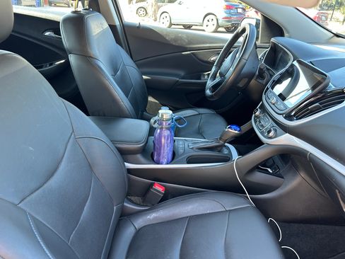 Used 2018 Chevrolet Volt LT w/ LT Driver Confidence Package FWD image 6