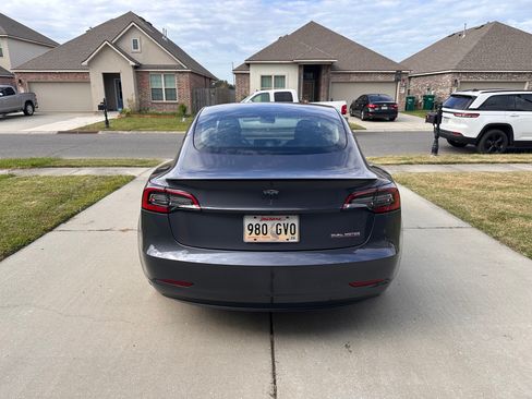 Used 2023 Tesla Model 3 Performance image 5