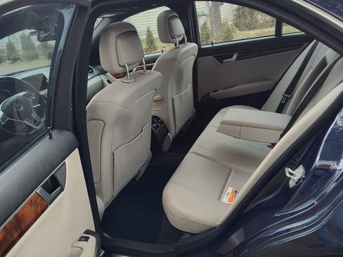 Used 2012 Mercedes-Benz C 250 Sedan image 10