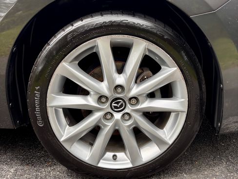 Used 2017 MAZDA MAZDA3 Touring w/ Popular Equipment Package FWD image 10