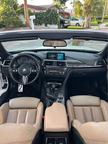 Used 2016 BMW M4 Convertible RWD image 18