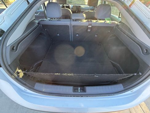 Used 2022 Hyundai Ioniq SEL image 16