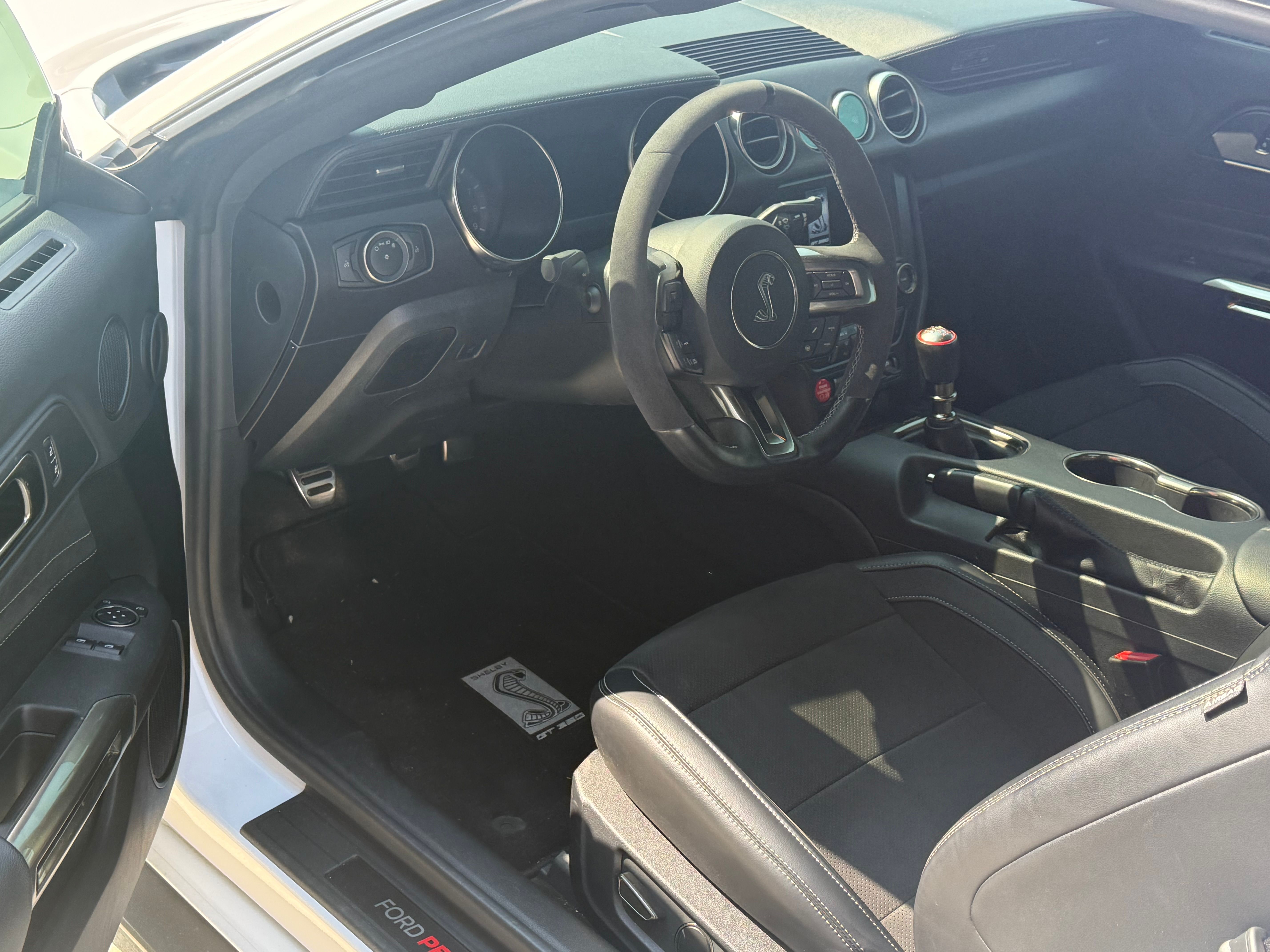 Used 2017 Ford Mustang Shelby GT350 RWD image 12