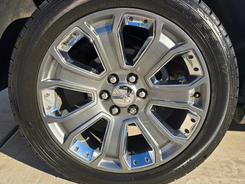 Used 2016 GMC Yukon XL Denali w/ Open Road Package image 8