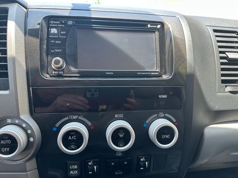 Used 2012 Toyota Sequoia SR5 w/ Premium Pkg RWD image 8