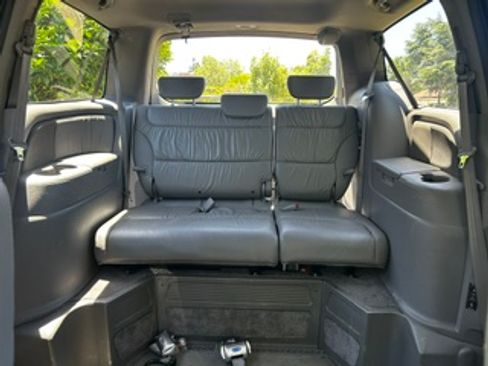 Used 2010 Honda Odyssey EX-L image 17