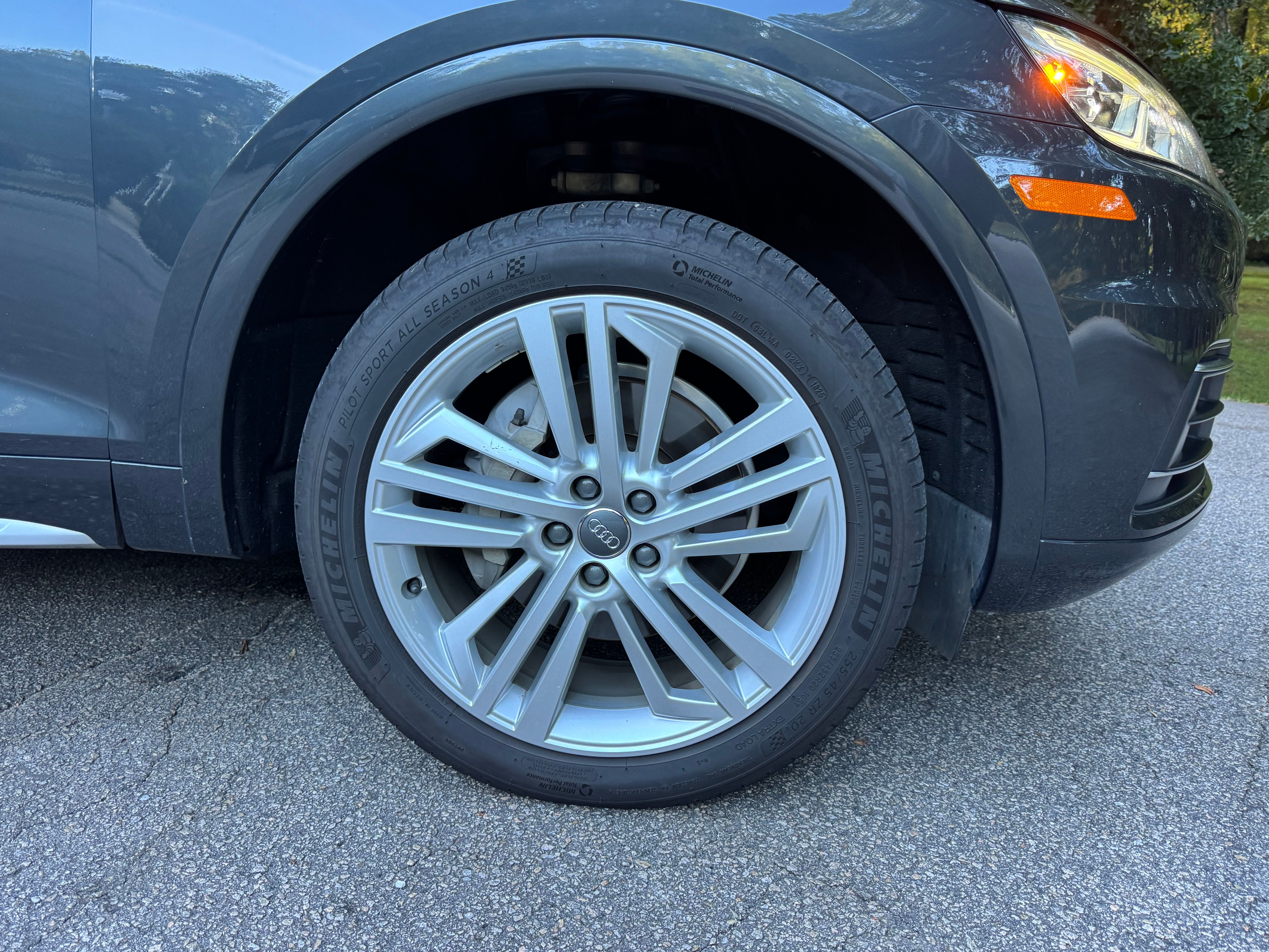 Used 2018 Audi Q5 2.0T Premium Plus w/ Premium Plus Package AWD/4WD image 23