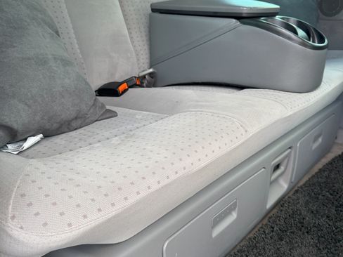 Used 2003 Volkswagen Eurovan MV image 18