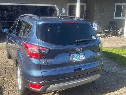 Used 2018 Ford Escape SEL w/ Ford Safe & Smart Package image 2