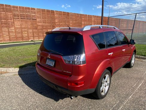 Used 2008 Mitsubishi Outlander XLS FWD image 2