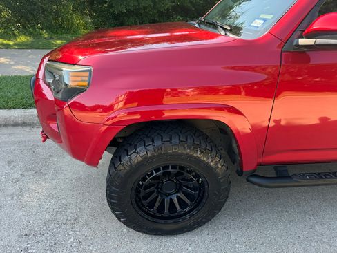 Used 2021 Toyota 4Runner SR5 image 4