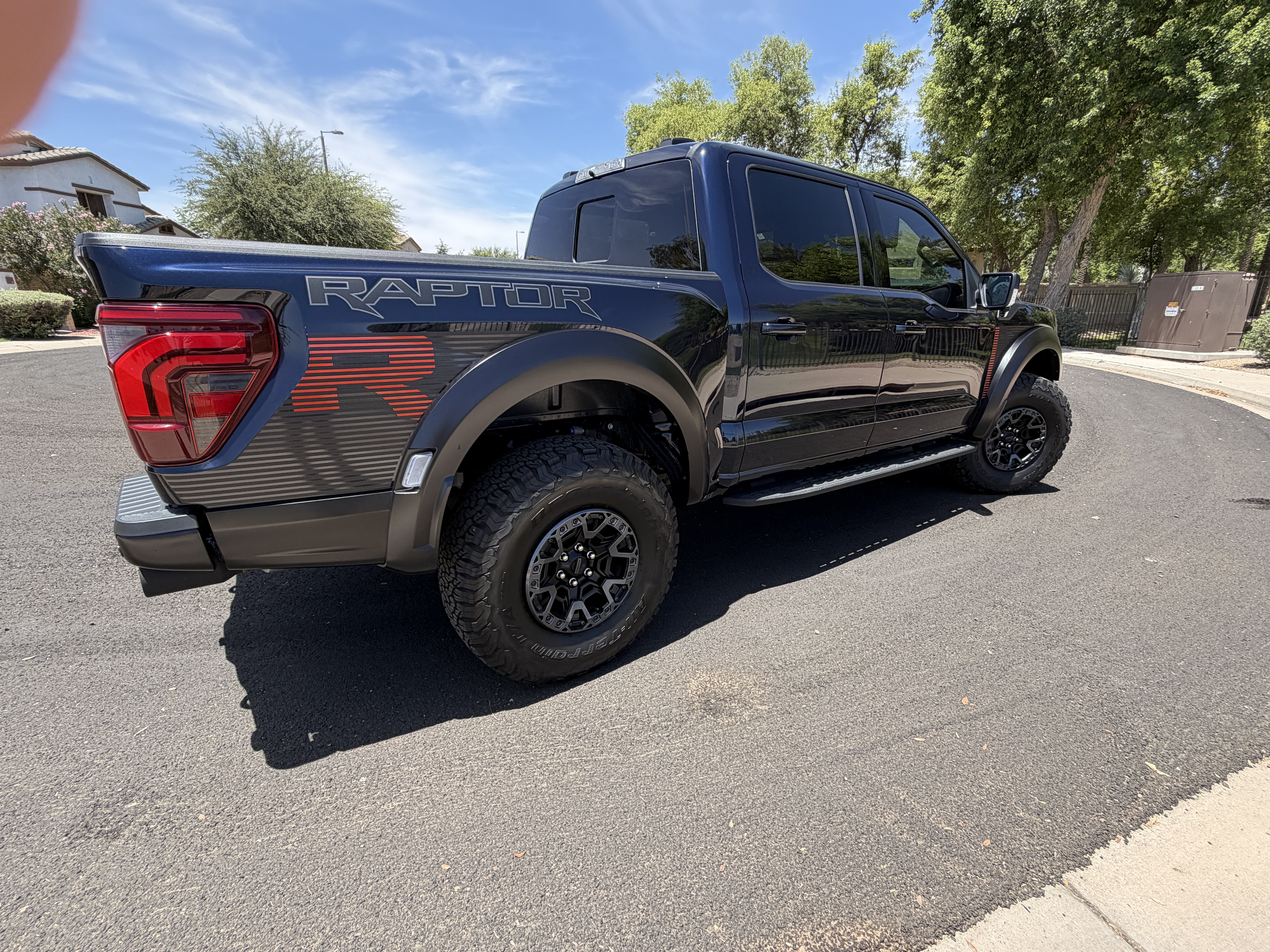 Used 2025 Ford F150 Raptor w/ Equipment Group 803A Raptor R AWD/4WD image 5